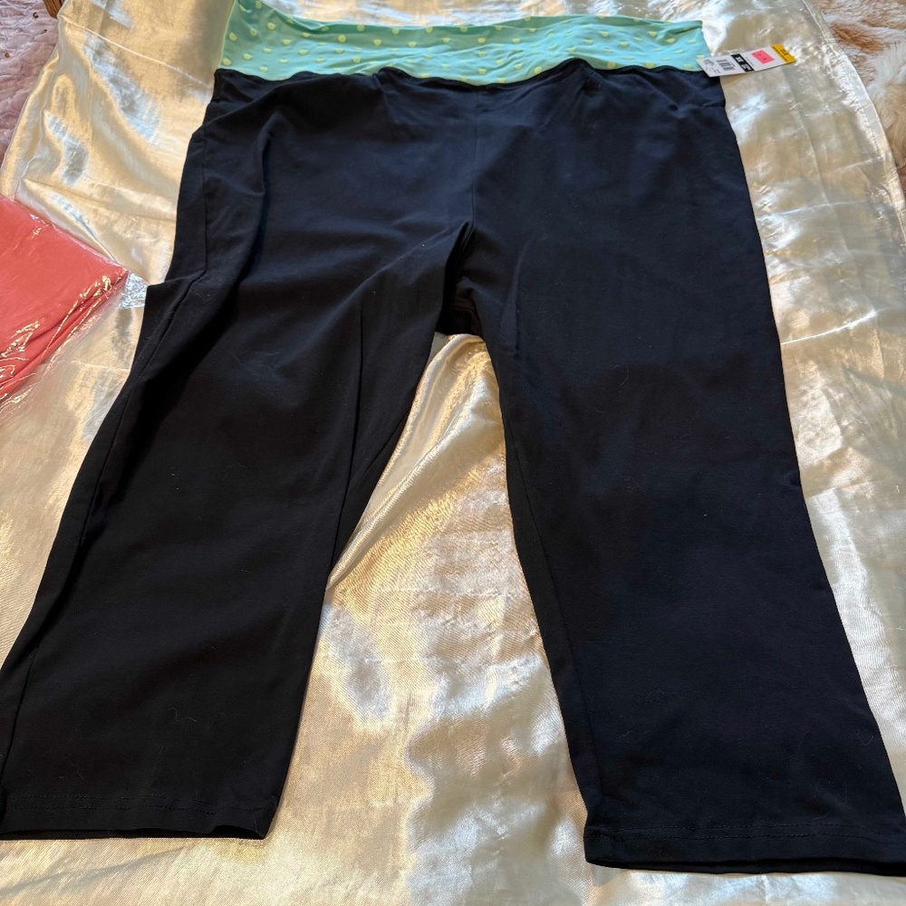 CAPRI, STRETCH, BLACK, SIZE 3X, COTTON SPANDEX, LOVE by CANDY COUTURE, TAGS ON,